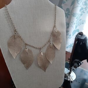 Elegant Gold Tone Leaf Necklace
